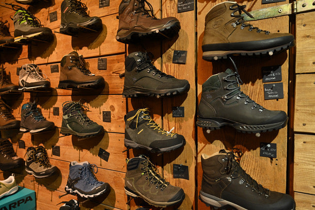 Wanderschuhe: Leder oder Membran — was passt zu euch?